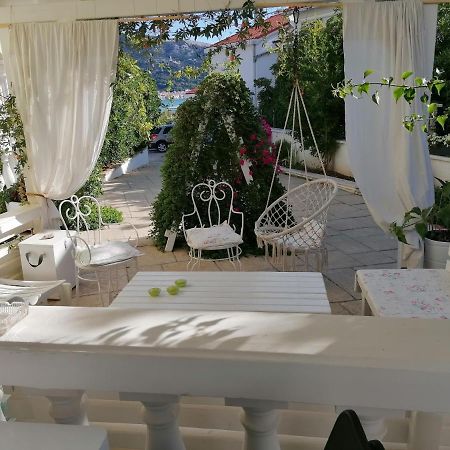 Studio Apartman Villa Juras Baška Exteriör bild