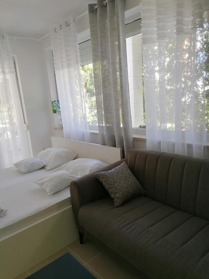 Studio Apartman Villa Juras Baška Exteriör bild