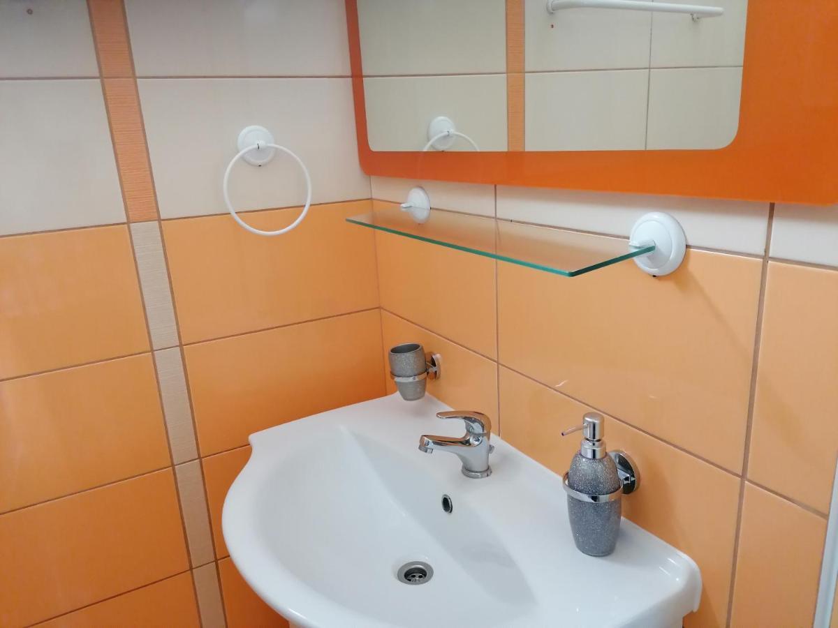 Studio Apartman Villa Juras Baška Exteriör bild